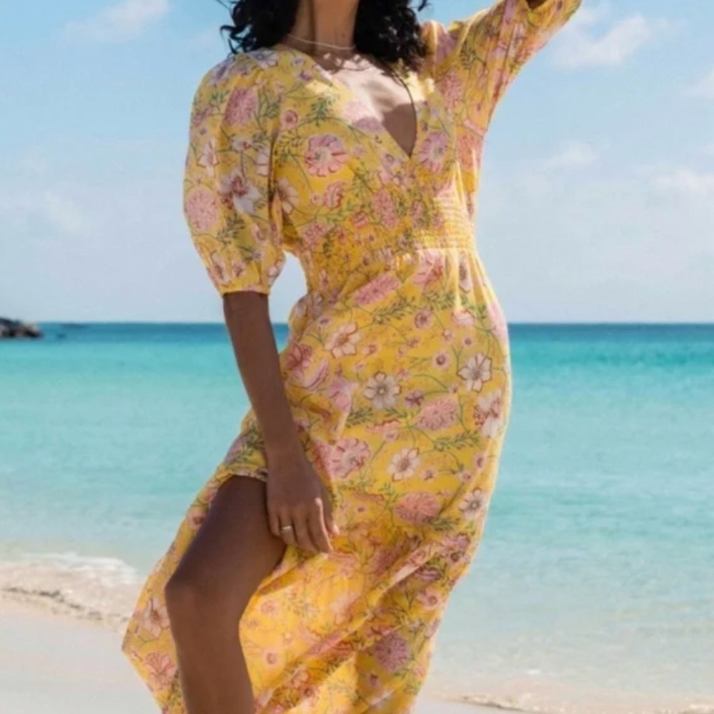 Billabong Spellbound Floral Smocked Waist Maxi Dress Size M, EUC